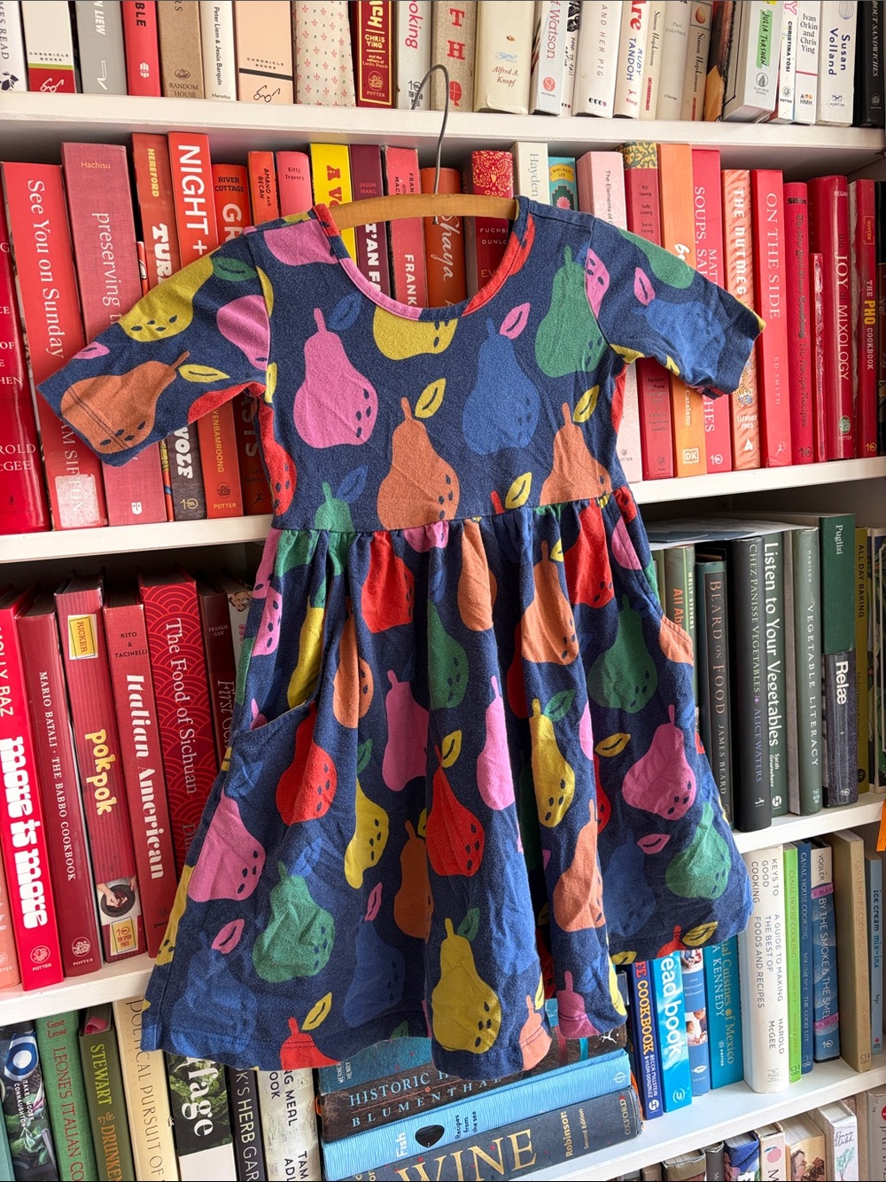 Hanna Anderson Navy Dress with Multicolor Pear Print sz 5 /110cm